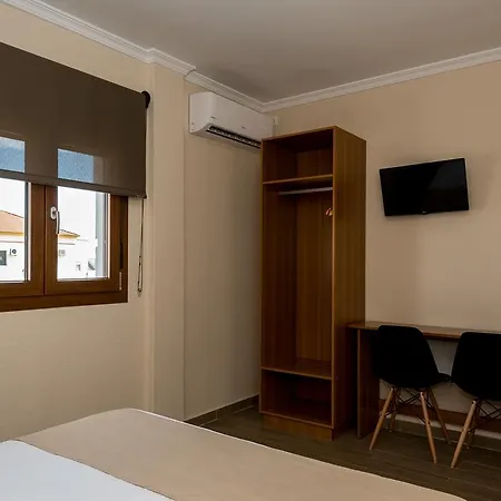 Casa de hóspedes H. Ciudad De 3*