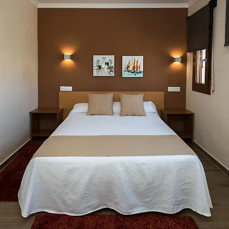 Casa de hóspedes H. Ciudad De 3*